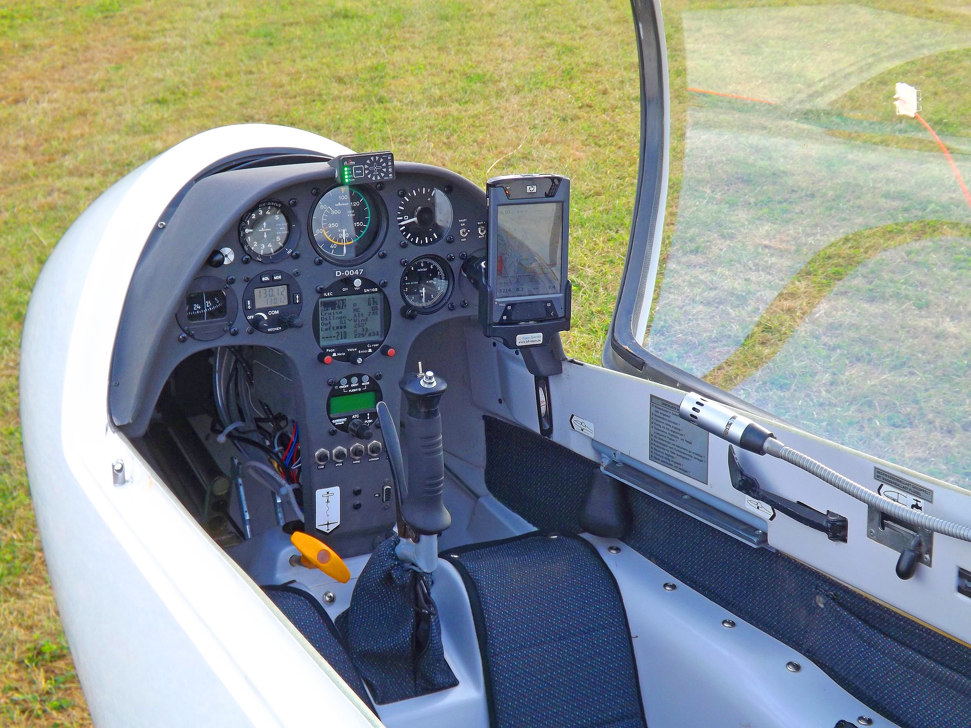 Cockpit eines Segelflugzeugs